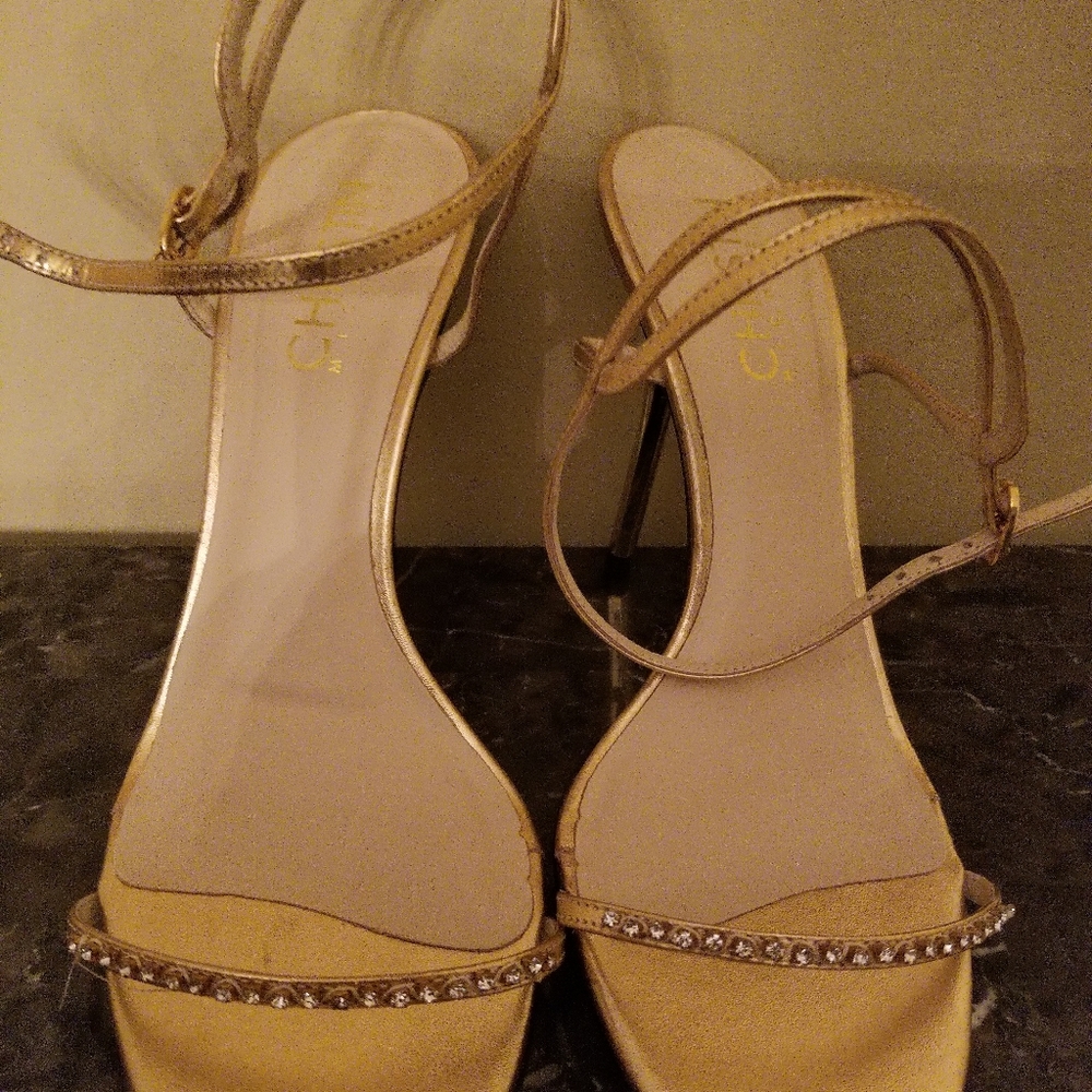 High heel gold sandles